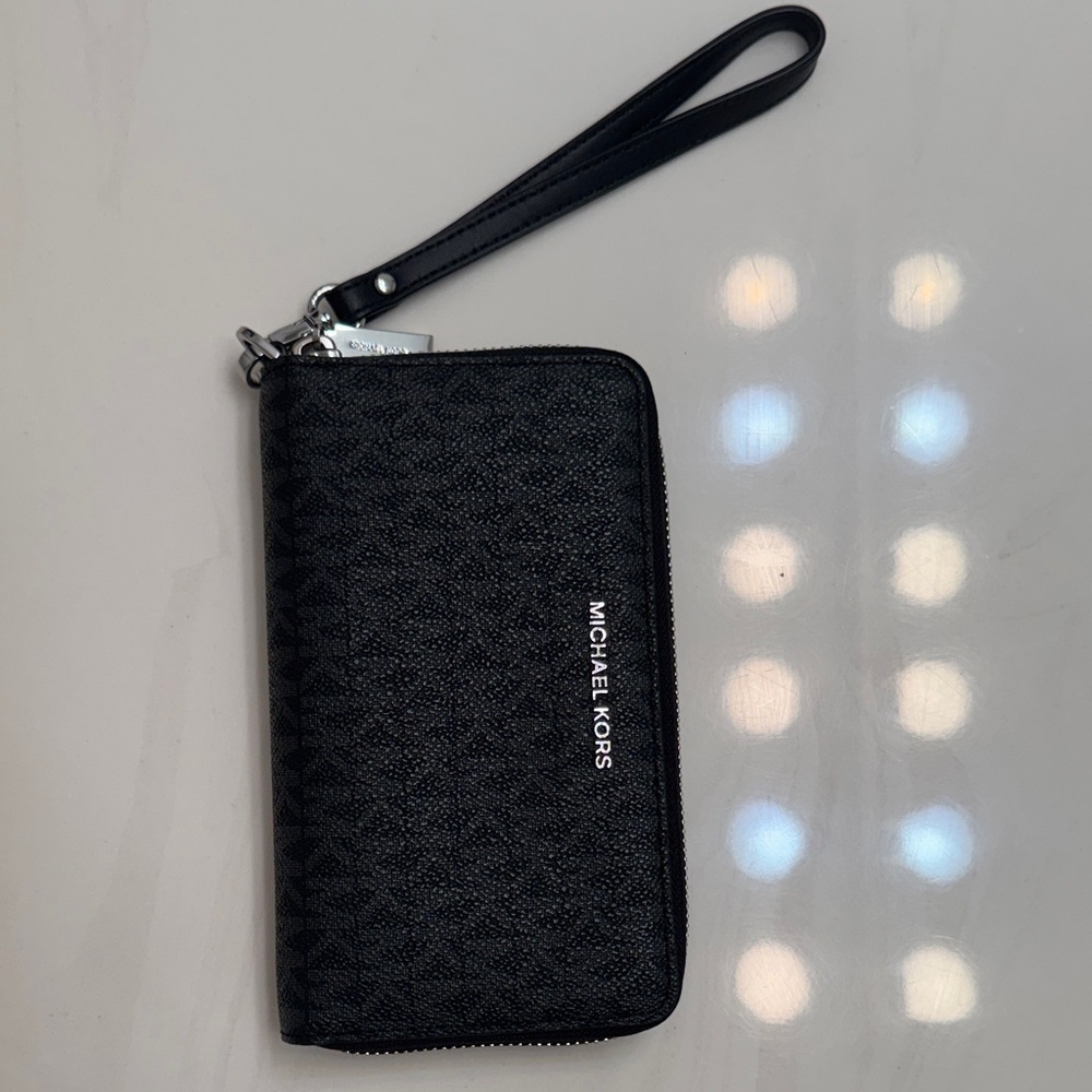 Michael Kors Black & Gray Textured Wristlet